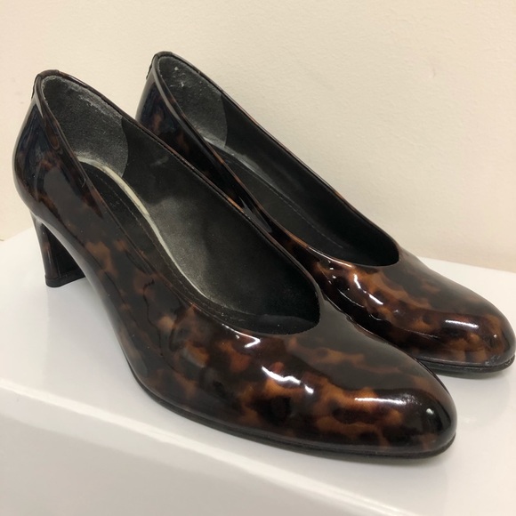 Stuart Weitzman Turtoise Shell Heels - Picture 1 of 4